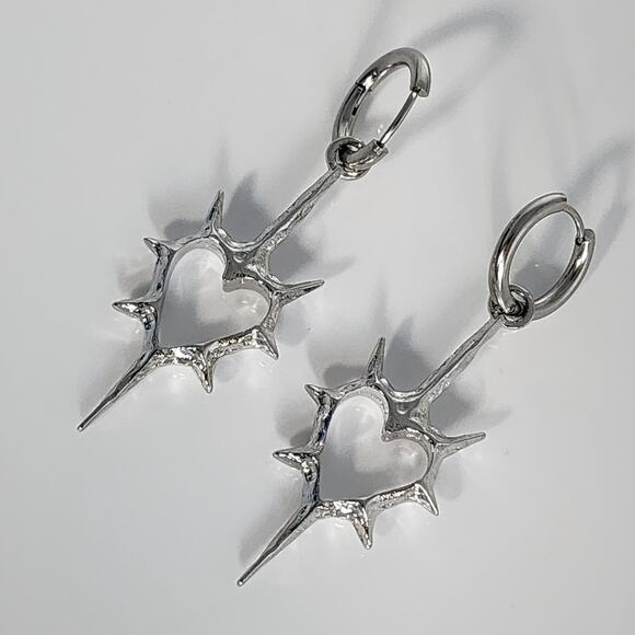 Silver Spike Goth Heart Earrings - Picture 4 of 6